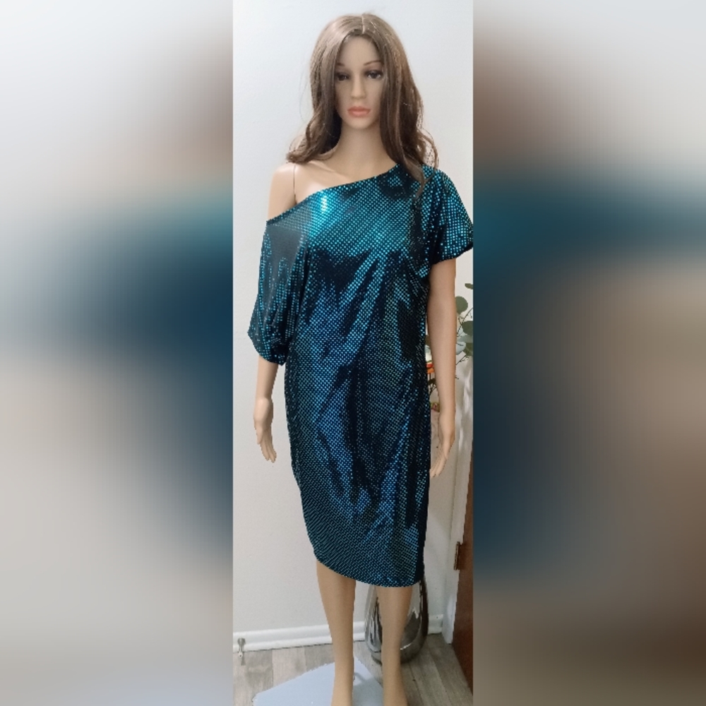 Night out fashion Love medium green party dress